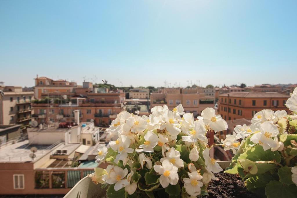 Attico Lucrino Panoramico Apartment Rom